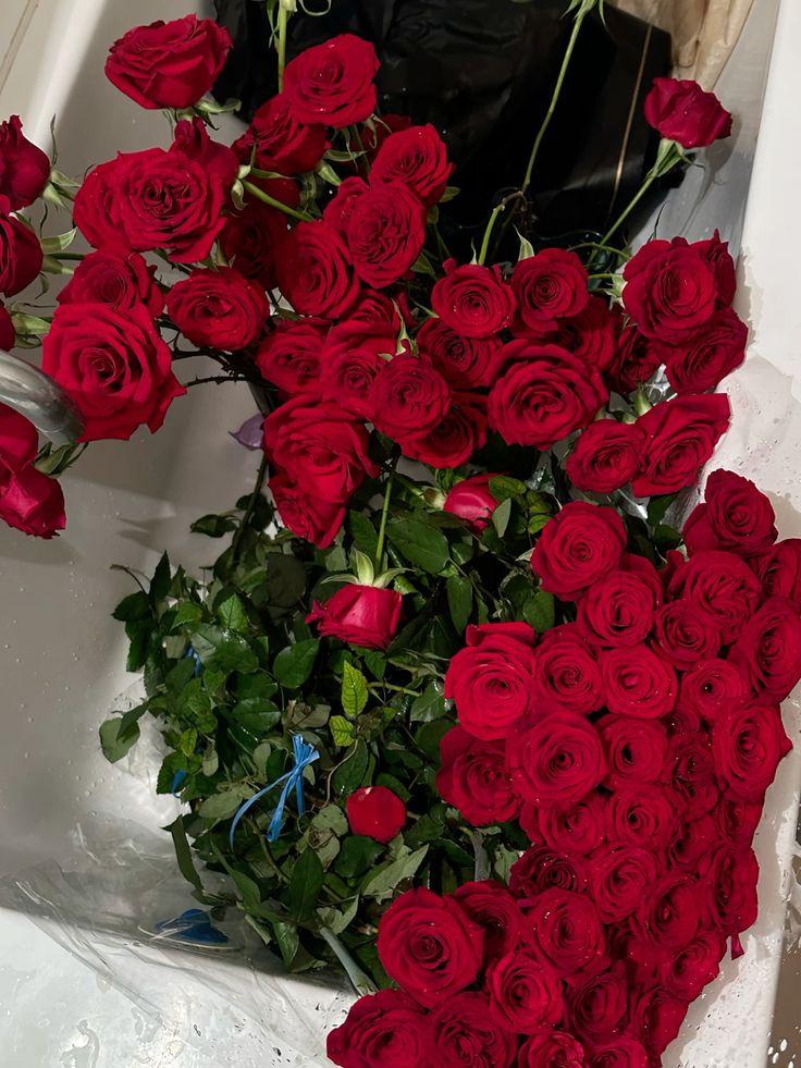 Corporate meeting room with precisely timed florals that stay elegant through business hours